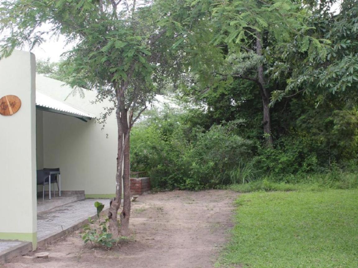 Juda Haus Lodge Katima Mulilo Bagian luar foto