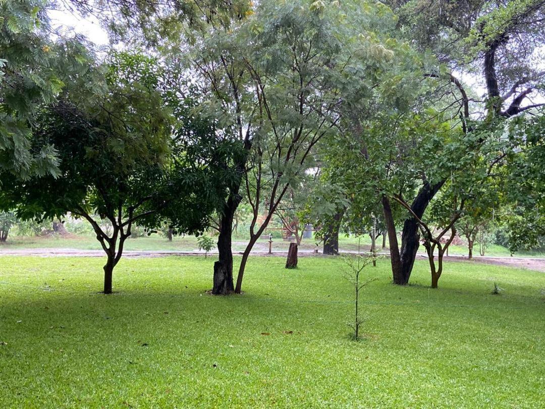 Juda Haus Lodge Katima Mulilo Bagian luar foto