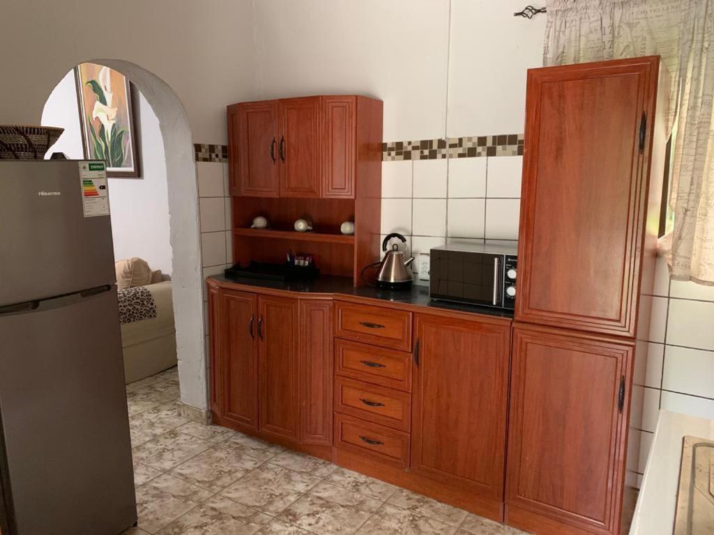 Juda Haus Lodge Katima Mulilo Bagian luar foto