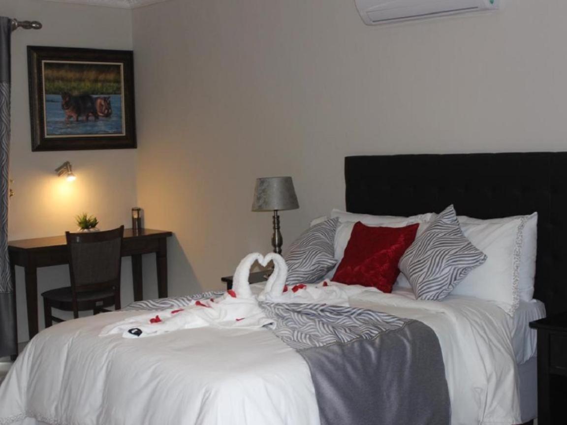Juda Haus Lodge Katima Mulilo Bagian luar foto