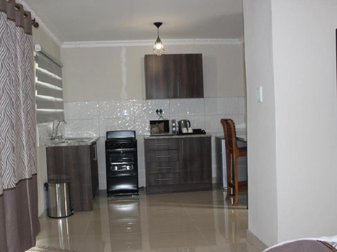Juda Haus Lodge Katima Mulilo Bagian luar foto
